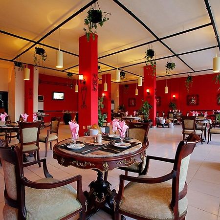 Golden 5 Sapphire Suites Hotel フルガダ エクステリア 写真