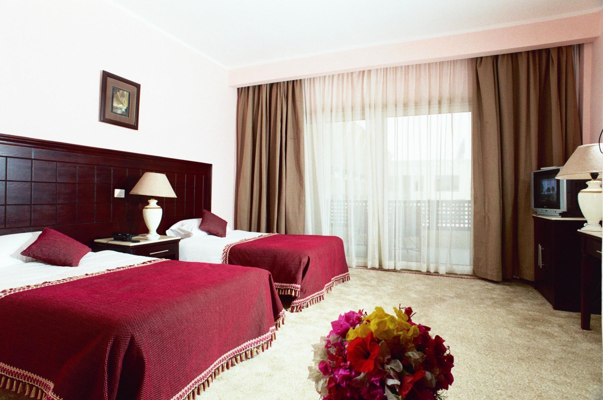 Golden 5 Sapphire Suites Hotel フルガダ エクステリア 写真