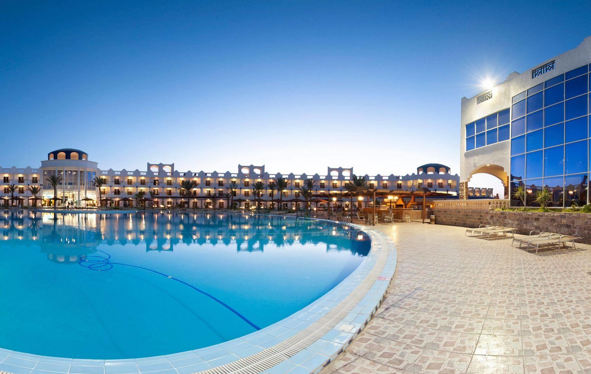 Golden 5 Sapphire Suites Hotel フルガダ エクステリア 写真